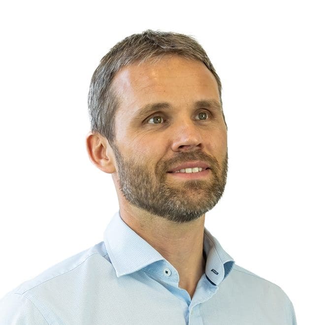 Portrait of Tim Barlow